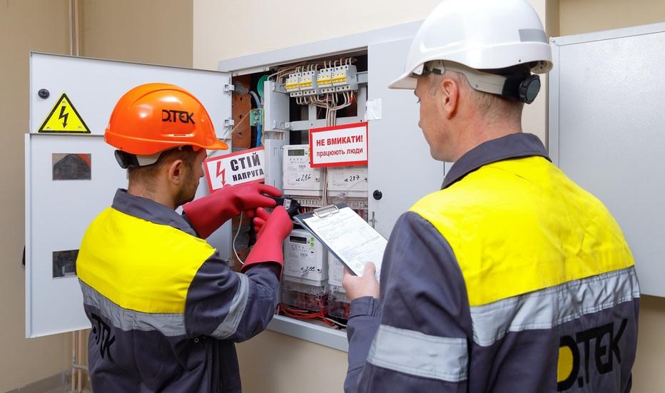 yak-ekonomiti-na-elektroenergiji-z-lichilnikom-den-nich-rozpovidaye-dtek-kijivski-elektromerezhi-2